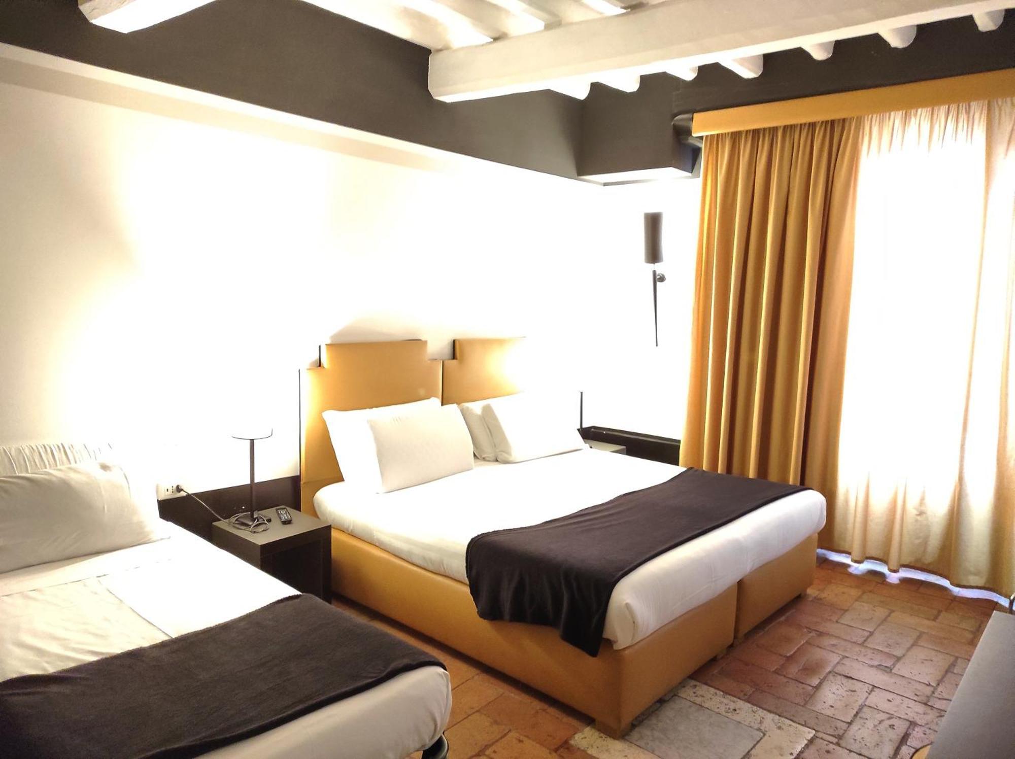 Couette-café Relais Santa Maria Maggiore 3*