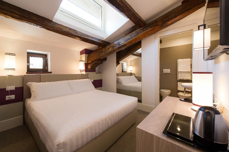 Couette-café Relais Santa Maria Maggiore 3*
